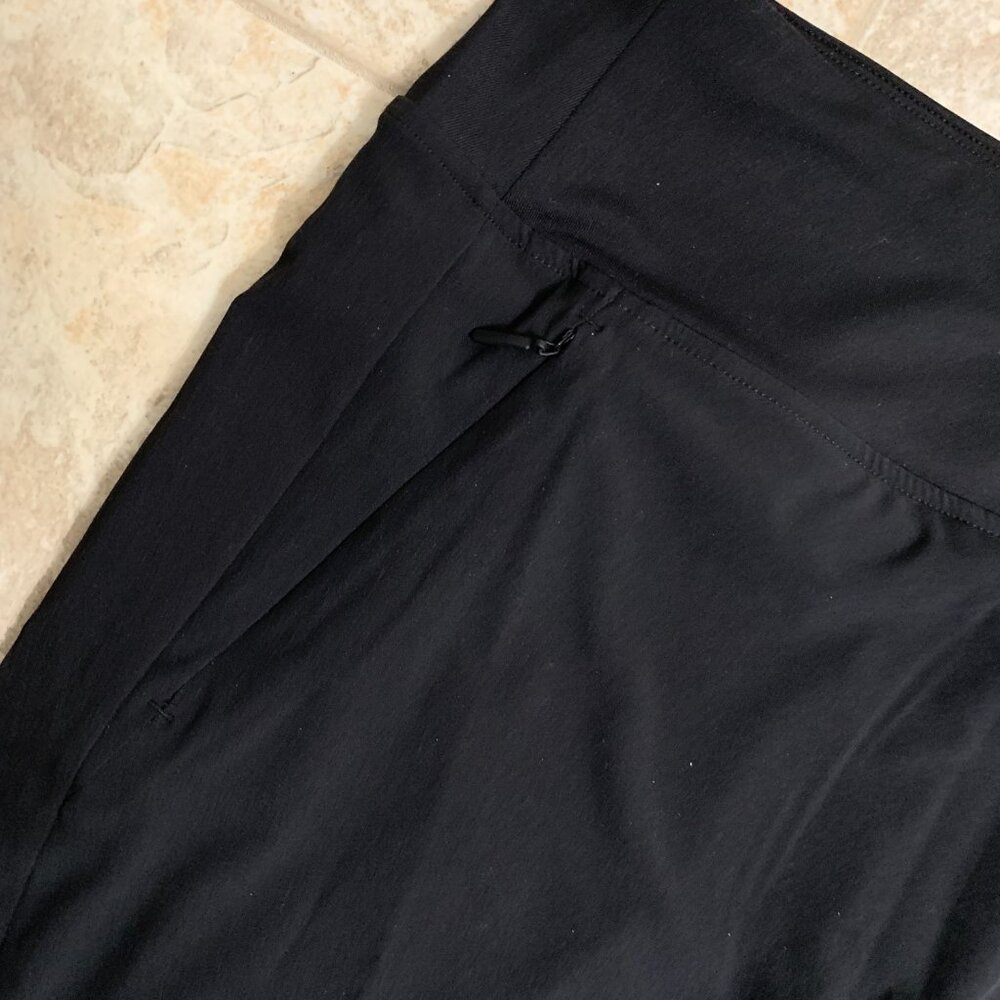 women's skirt with shorts and pockets size large - Picture 3 of 3